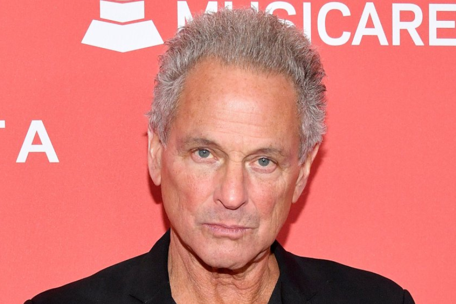 Lindsey Buckingham Net Worth